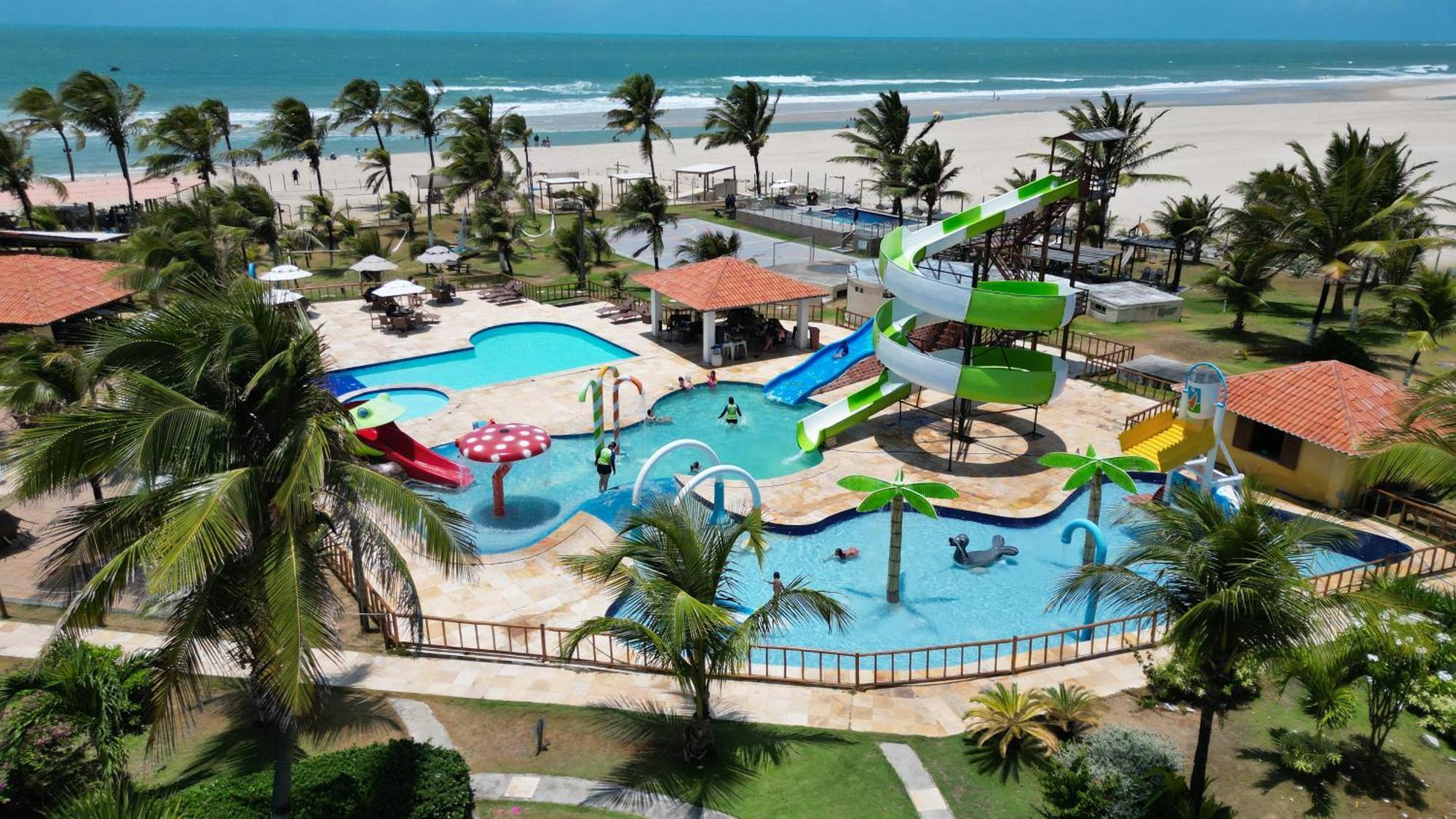 Jangadeiro Praia Hotel Resort - Parque Aquatico E Pe Na Areia Aquiraz Ngoại thất bức ảnh