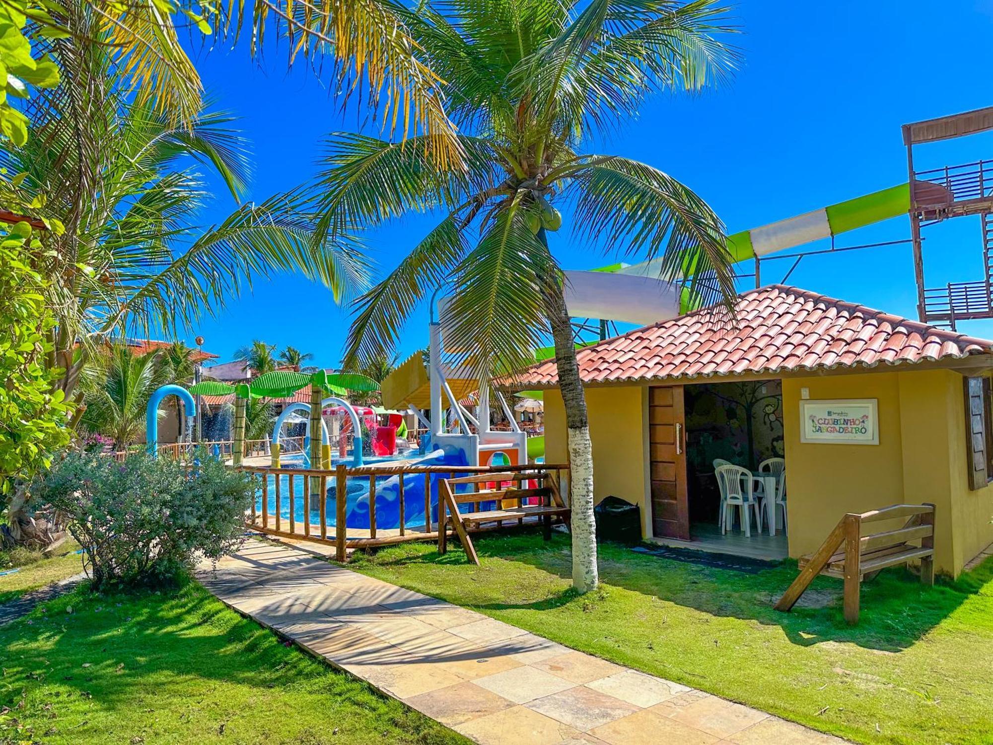 Jangadeiro Praia Hotel Resort - Parque Aquatico E Pe Na Areia Aquiraz Ngoại thất bức ảnh